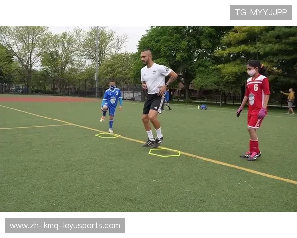 足球训练中的灵活性与敏捷性提升 足球训练中的灵活性与敏捷性提升